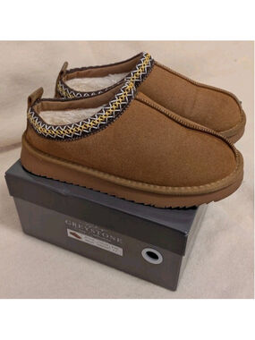Greystone Cozy Collection Shelby Chestnut Women's Clogs Slides Size 6.5 F30